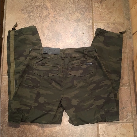 Anthropologie Terrain Camo Utility Cropped Pants - Picture 3 of 7